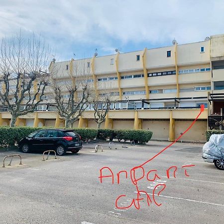 Nid Douillet Dans Les Coursives Du Village Naturiste Du Cap D Агде Екстериор снимка
