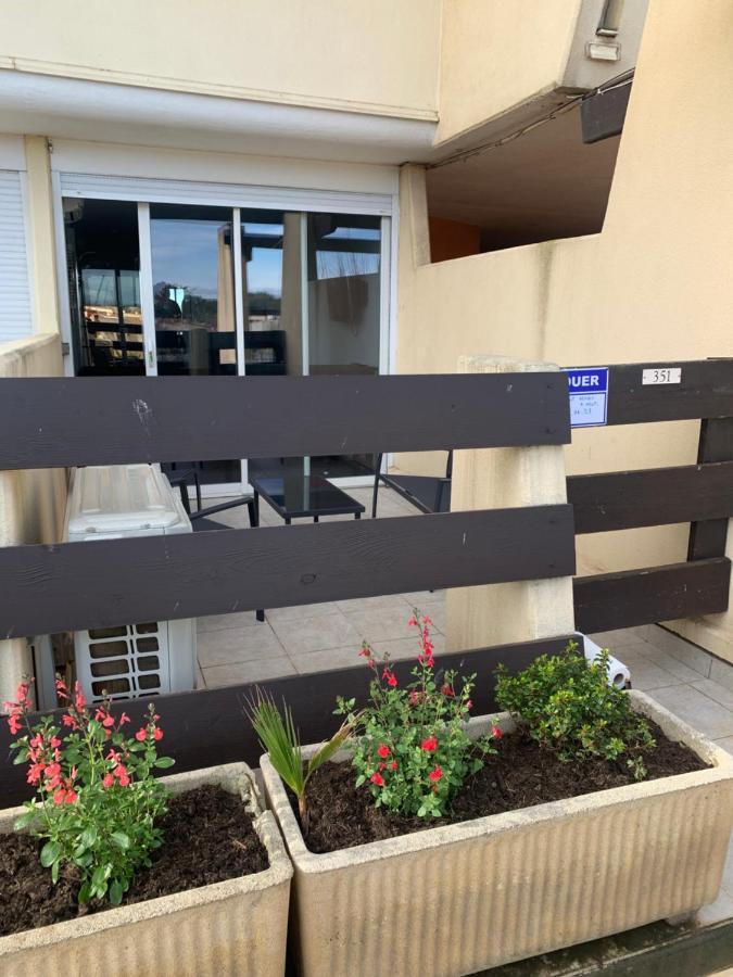 Nid Douillet Dans Les Coursives Du Village Naturiste Du Cap D Агде Екстериор снимка